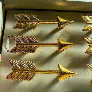 NWT Gold ARROW DRAWER PULLS KNOBS SET OF 12